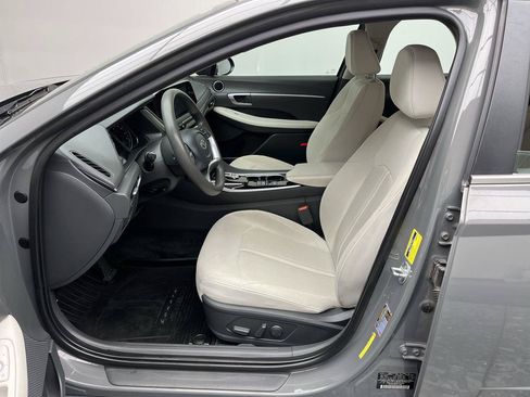 Used 2022 Hyundai Sonata SEL FWD image 3