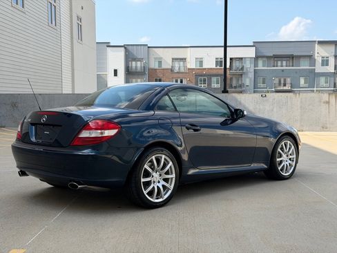 Used 2005 Mercedes-Benz SLK 350 image 17