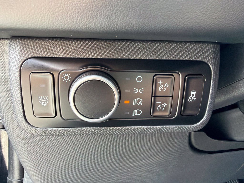 Used 2024 Ford Mustang Mach-E Select AWD/4WD image 29