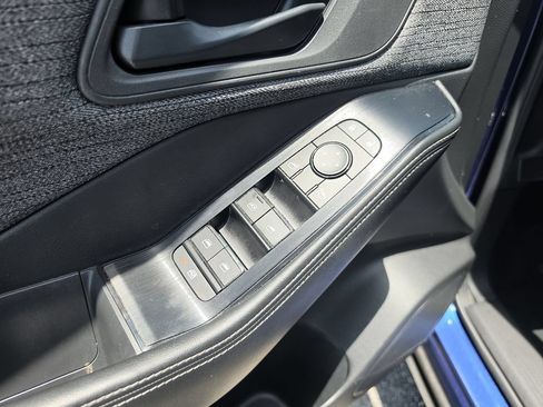 Used 2021 Nissan Rogue S FWD image 16