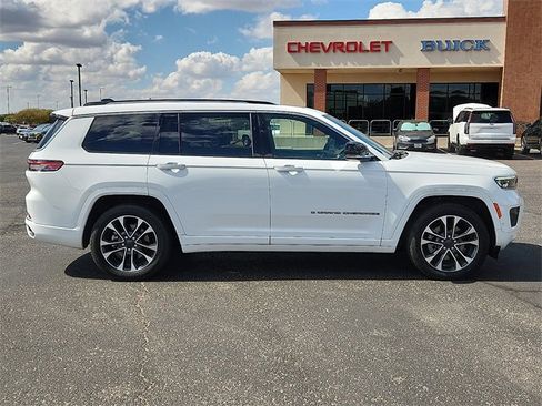 Used 2023 Jeep Grand Cherokee L Overland image 5