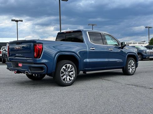 New 2026 GMC Sierra 1500 Denali w/ Denali Reserve Package AWD/4WD image 9