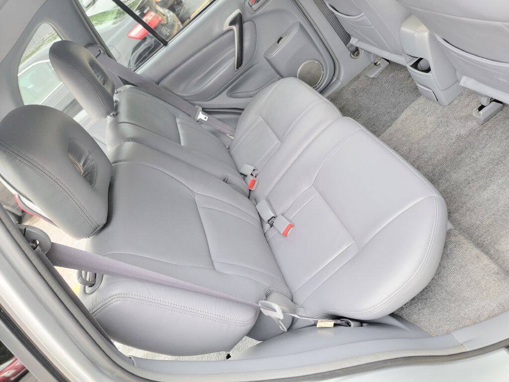 Used 2002 Toyota RAV4 4WD w/ "L" Pkg image 18
