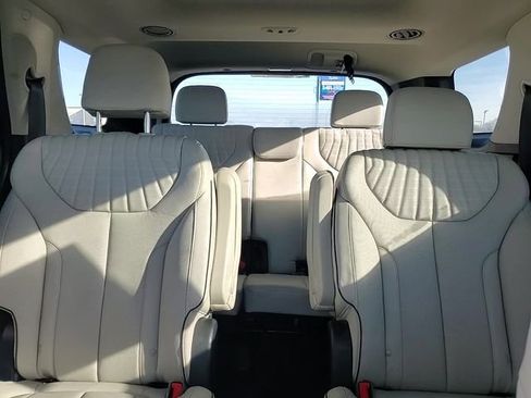 Used 2024 Hyundai Palisade Limited image 25