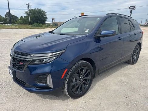 Used 2023 Chevrolet Equinox RS FWD image 1