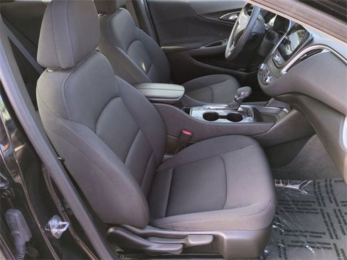 Used 2024 Chevrolet Malibu LT image 27