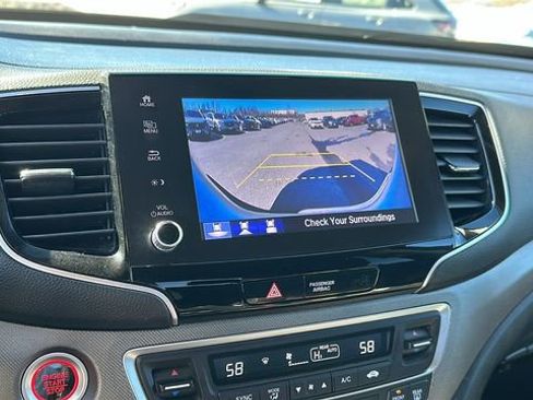 Used 2023 Honda Ridgeline Sport image 16