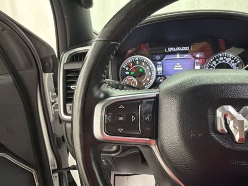 Used 2023 RAM 1500 Laramie AWD/4WD image 12