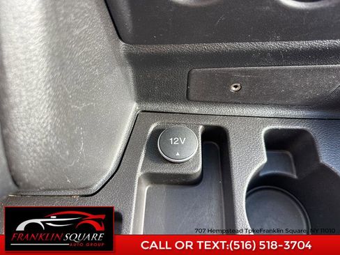 Used 2017 Ford Transit 350 XLT image 60