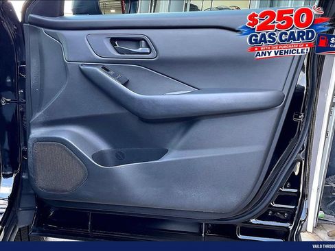 Used 2024 Nissan Rogue S FWD image 23