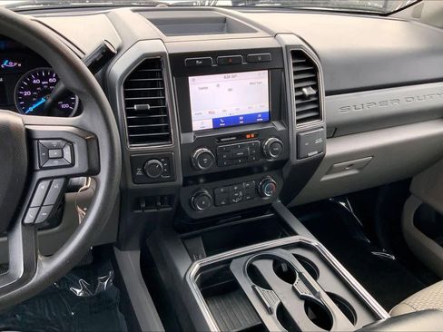 Used 2020 Ford F250 XLT w/ XLT Value Package image 6