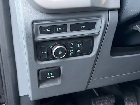 Used 2022 Ford F150 XLT w/ Equipment Group 302A High image 12