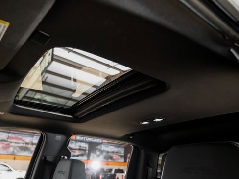 Used 2021 GMC Sierra 1500 AT4 w/ AT4 Premium Package image 7