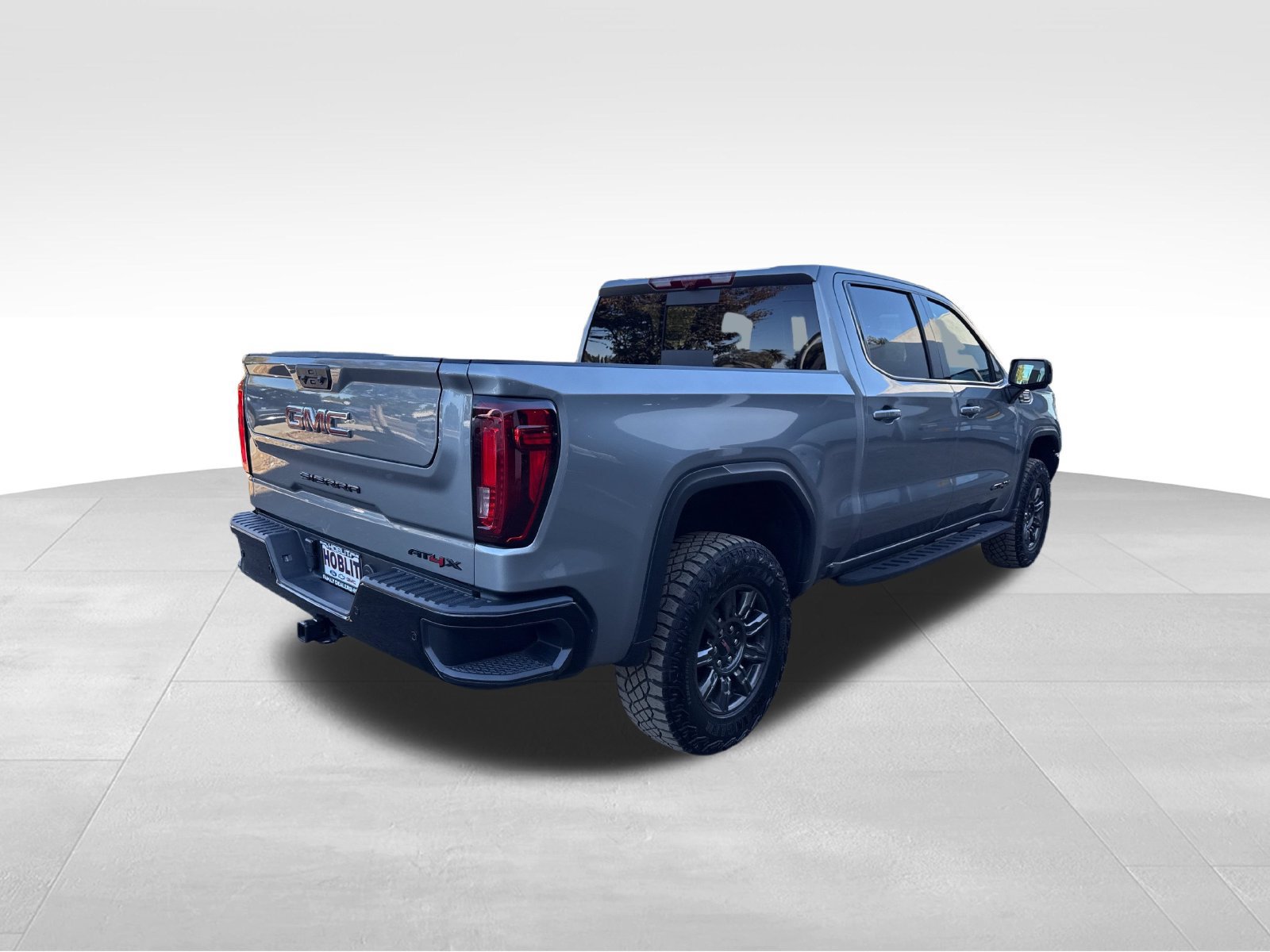 Used 2024 GMC Sierra 1500 AT4X AWD/4WD image 5