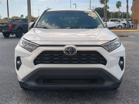 Used 2020 Toyota RAV4 XLE image 3