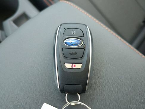 Used 2025 Subaru Crosstrek 2.5i Limited w/ Popular Package #3A AWD/4WD image 35