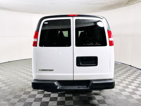 Used 2023 Chevrolet Express 3500 LS image 4