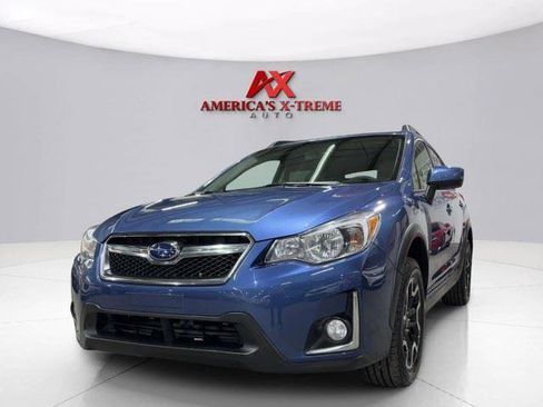 Used 2017 Subaru Crosstrek 2.0i Premium w/ Popular Package #1 AWD/4WD image 3