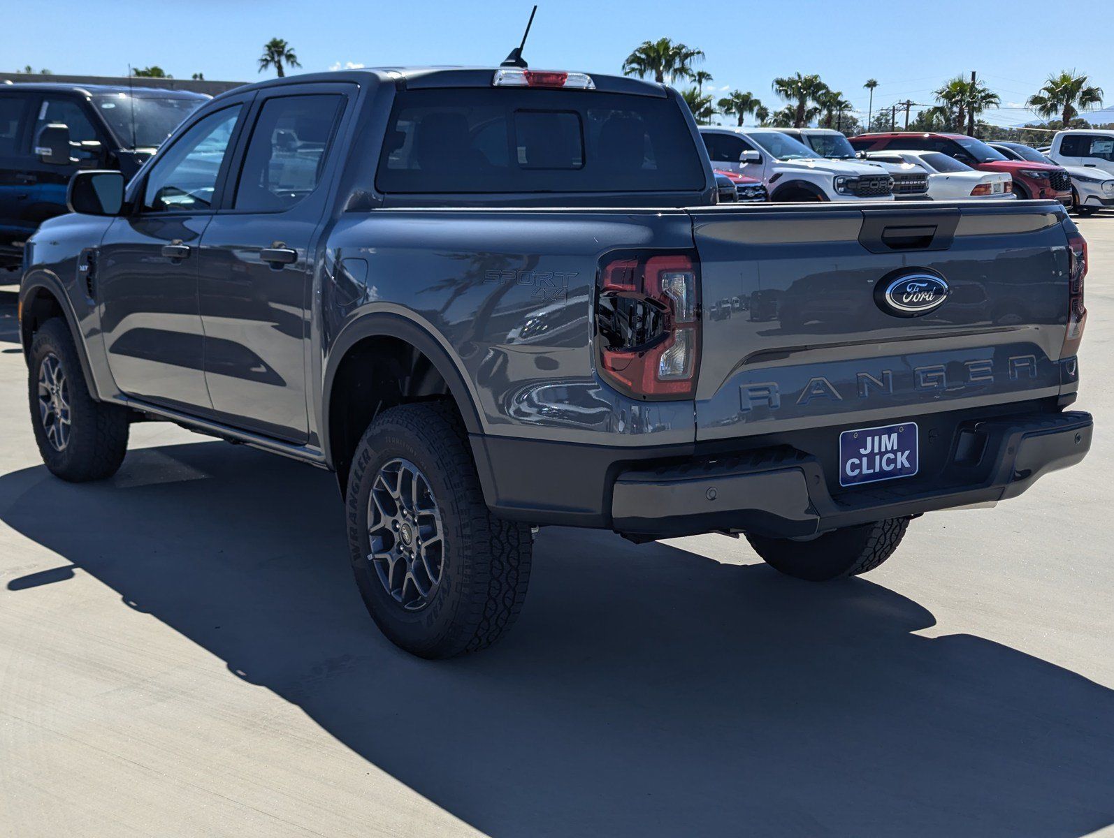New 2026 Ford Ranger XLT w/ Equipment Group 301A High AWD/4WD image 4