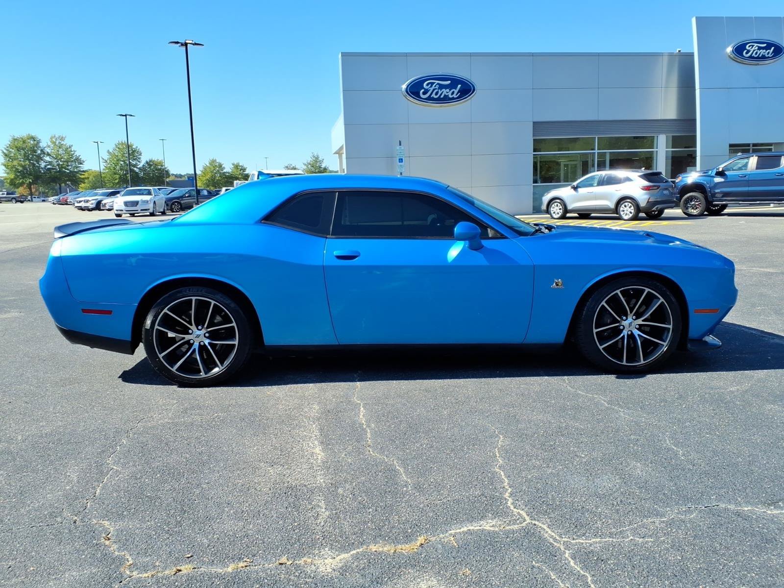 Used 2018 Dodge Challenger R/T Scat Pack RWD image 24