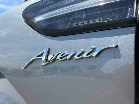 Used 2023 Buick Envision Avenir FWD image 20