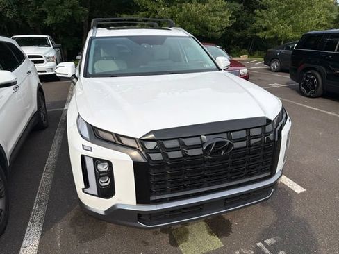 Used 2023 Hyundai Palisade SEL w/ Premium Package AWD/4WD image 17