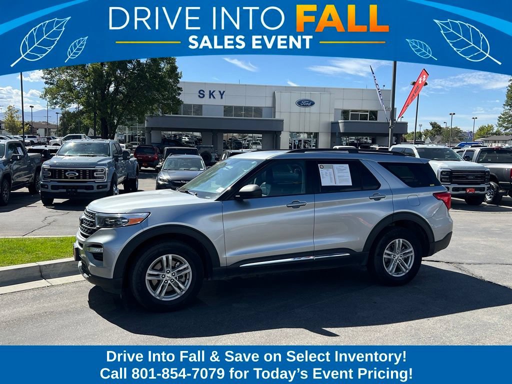 Used 2024 Ford Explorer XLT w/ Equipment Group 202A AWD/4WD image 1