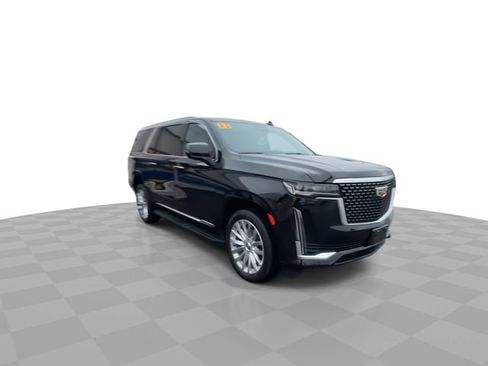 Used 2023 Cadillac Escalade ESV Premium Luxury image 2