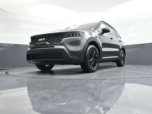 Certified 2023 Kia Sorento S w/ Panoramic Sunroof Package image 27