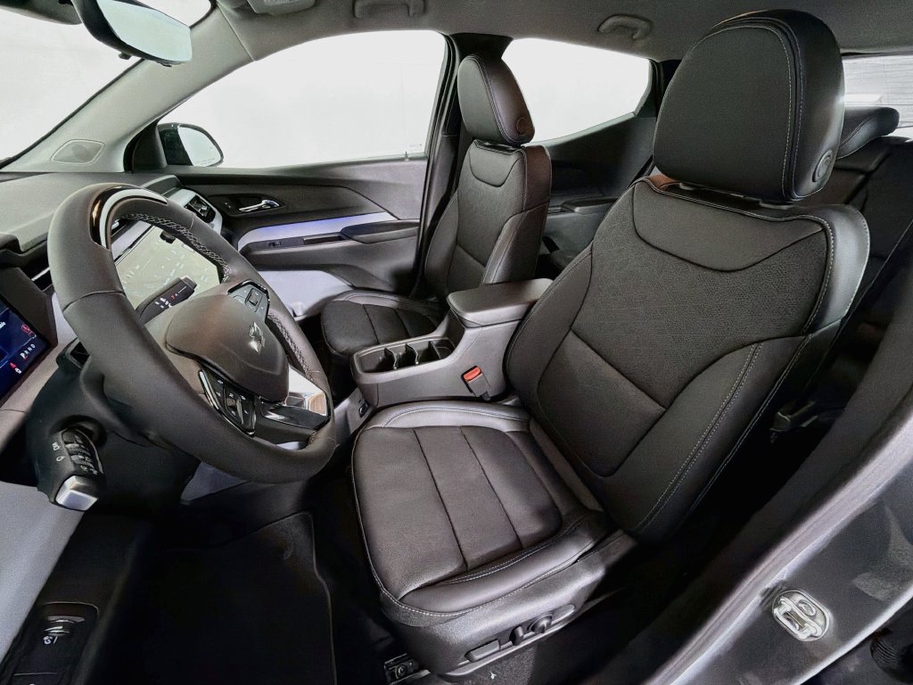 New 2027 Chevrolet Bolt LT w/ Super Cruise Package FWD image 21