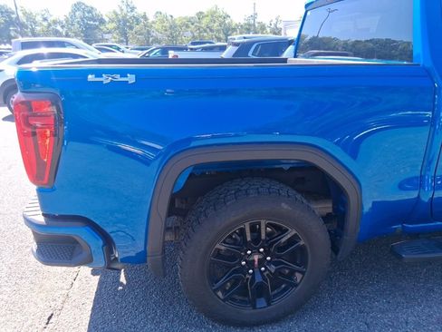 Used 2023 GMC Sierra 1500 Elevation AWD/4WD image 11