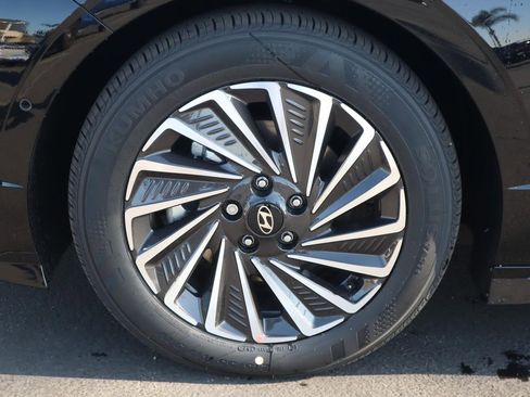 New 2026 Hyundai Sonata Limited FWD image 7