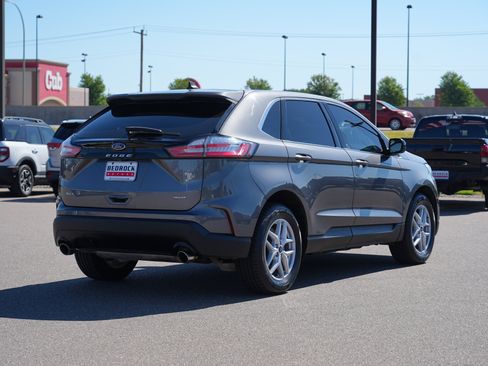 Used 2021 Ford Edge SEL w/ Convenience Package AWD/4WD image 3