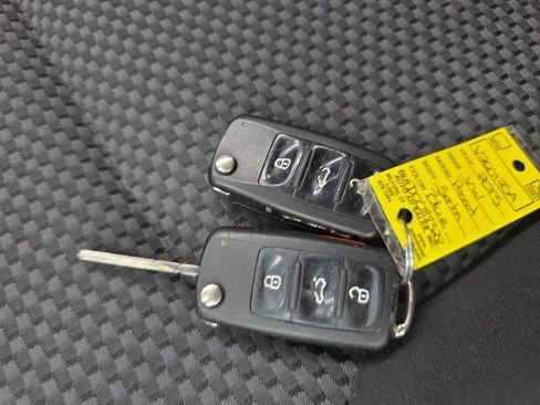 Used 2013 Volkswagen Passat 2.5 S FWD image 24