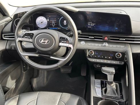 Certified 2024 Hyundai Elantra Limited image 21
