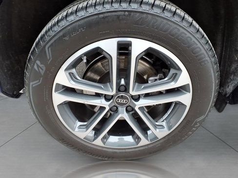 Used 2025 Audi Q5 Premium w/ Convenience Package AWD/4WD image 7