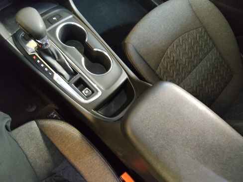 Used 2023 Chevrolet Equinox LT w/ Driver Convenience Package image 26