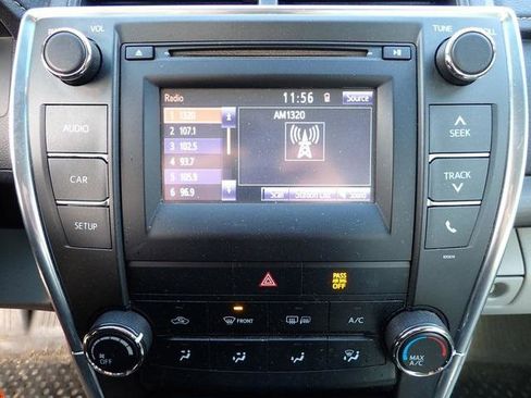 Certified 2017 Toyota Camry LE image 14