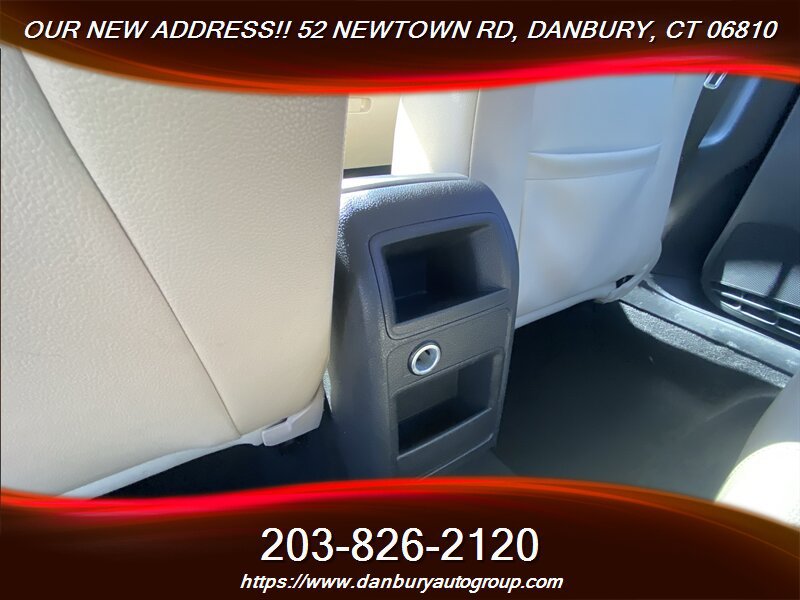 Used 2017 Volkswagen Jetta SE FWD image 29