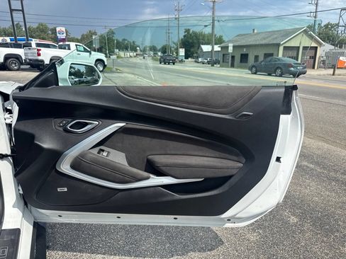 Used 2018 Chevrolet Camaro ZL1 RWD image 35