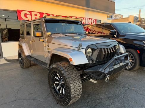 Used 2016 Jeep Wrangler Unlimited Sport image 3