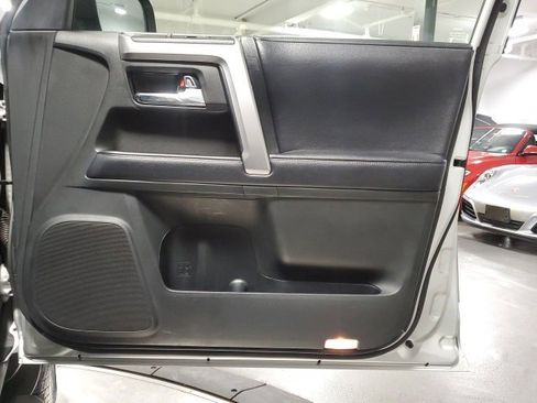 Used 2020 Toyota 4Runner SR5 Premium image 26