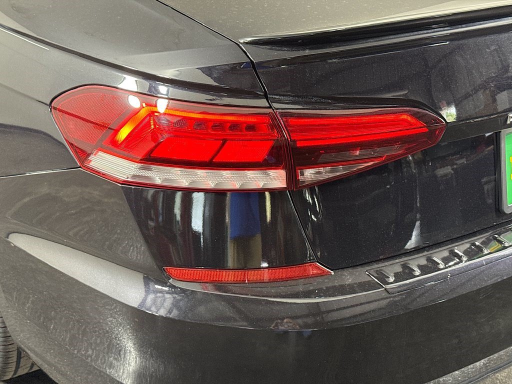 Used 2020 Volkswagen Passat 2.0T R-Line FWD image 35