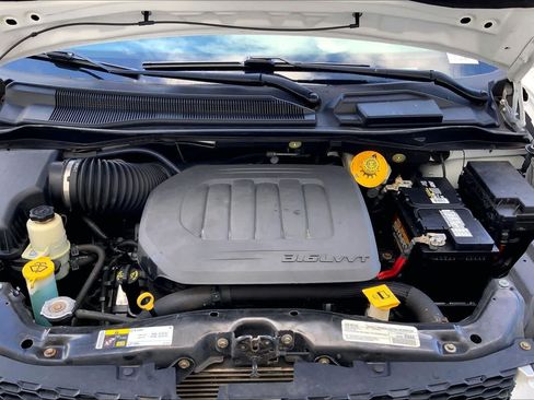 Used 2019 Dodge Grand Caravan SXT FWD image 9
