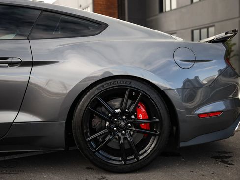 Used 2021 Ford Mustang Shelby GT500 w/ Technology Package image 13