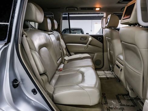 Used 2016 INFINITI QX80 2WD w/ Driver's Assistance Package image 46