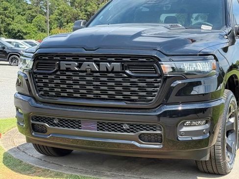 New 2026 RAM 1500 Express AWD/4WD image 10