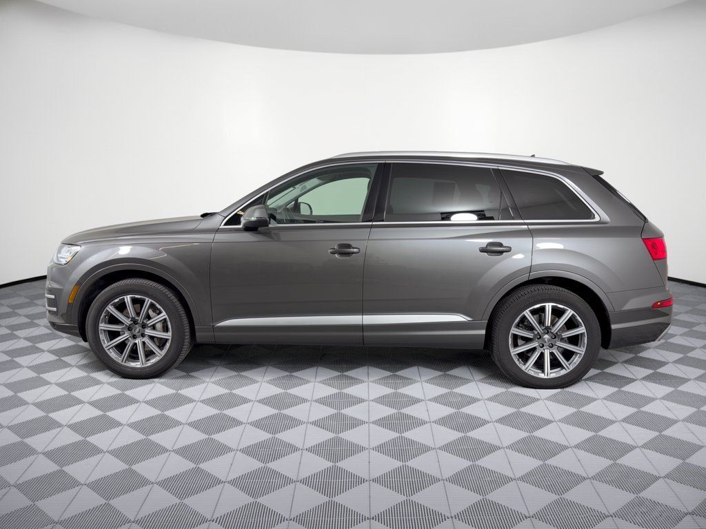 Used 2019 Audi Q7 2.0T Premium Plus w/ Premium Plus Package AWD/4WD image 2