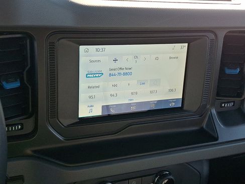 Used 2023 Ford Bronco Black Diamond w/ Sasquatch Package image 16