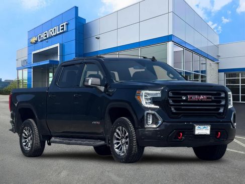 Used 2021 GMC Sierra 1500 AT4 w/ AT4 Preferred Package AWD/4WD image 9